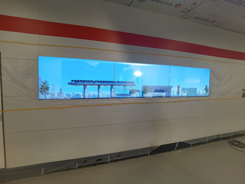 企业办公楼｜OLED透明屏